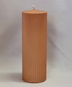 kobberfarvet stearinlys med riller som lyngby vase