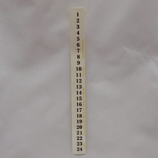 Kalendernummer auf Streifen 21 cm. lang mit 24 roten Sendezahlen für niedrige gerade Kalenderlichter