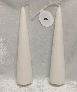 2 Kegelkerzen als Adventskerzen 18 Zentimeter hoch in Weiß