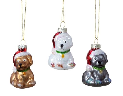 Drei weihnachtliche Hundefiguren aus Glas in den Farben Gold, Silber und Weiß