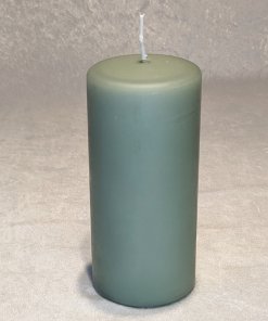 Staubgrüne Blocklichtkerze 6,8 x 15 Zentimeter, geeignet für Dekorationen und Partys